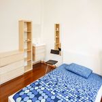 Rent a room of 207 m² in Milan