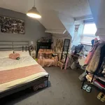 Rent 6 bedroom house in East Midlands