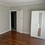 Rent 3 bedroom house in  Glenroy VIC 3046                        