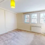 Rent 3 bedroom flat in Canterbury