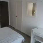 Rent 4 bedroom apartment in Valencia