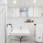 Rent 2 bedroom apartment in Melbourne