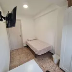 Rent a room of 80 m² in zaragoza