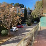 Rent 3 bedroom apartment of 70 m² in Hyères