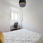 Rent a room in lisbon