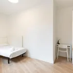 Alquilo 4 dormitorio apartamento de 135 m² en Barcelona