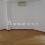 Rent 4 bedroom apartment of 110 m² in Rome