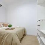 Rent a room of 120 m² in valencia