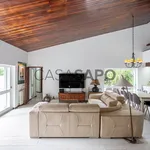 Rent 3 bedroom house of 380 m² in Almada