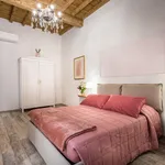 Rent 1 bedroom apartment in Florence