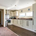 Rent 2 bedroom flat in Swansea