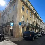 Rent 1 bedroom apartment of 69 m² in Lisbon