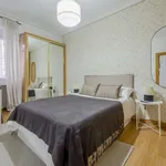 Rent a room of 120 m² in madrid