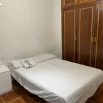 Rent a room of 120 m² in madrid