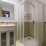 Rent a room of 120 m² in madrid