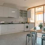 Rent 6 bedroom apartment in Porto