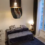 Rent 1 bedroom apartment of 150 m² in Paris