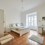 Rent 6 bedroom apartment in lisbon