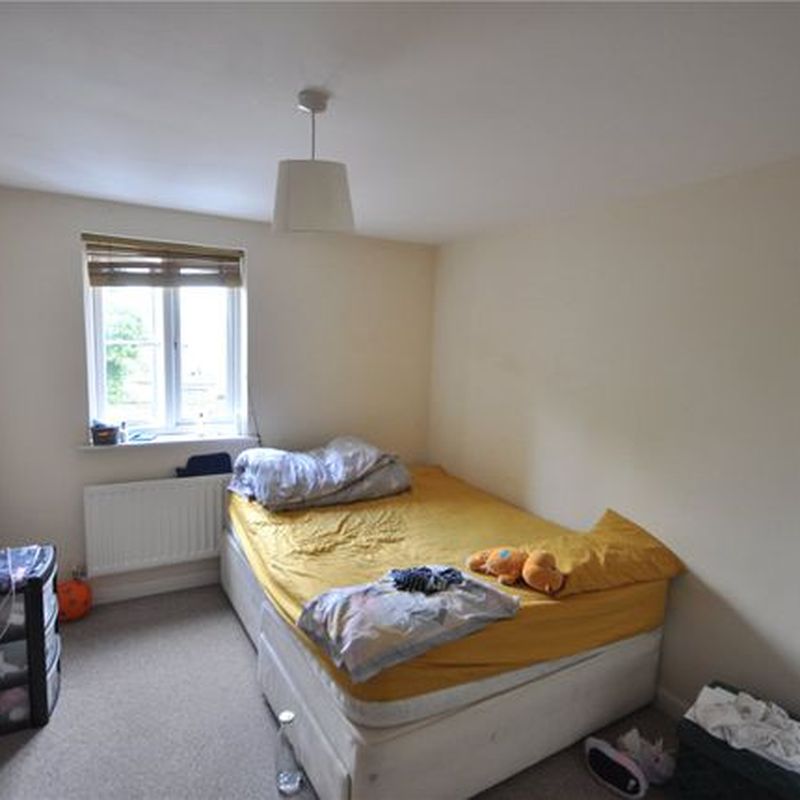 Flat to rent in Brunel Crescent, Swindon SN2 New Town