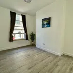 Flat to rent in 1A Whiffens Avenue, Chatham ME4