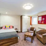 Rent 1 bedroom apartment in Bradford