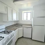 Rent 2 bedroom apartment in Queens