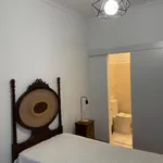 Rent 4 bedroom apartment in Lisbon