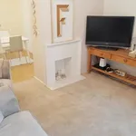 Rent 3 bedroom flat in West Midlands