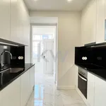 Rent 2 bedroom apartment of 49 m² in Lisbon