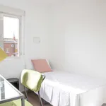 Rent a room of 63 m² in madrid