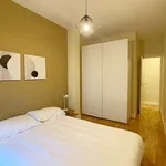 Rent 1 bedroom apartment of 60 m² in madrid