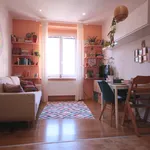 Rent 2 bedroom apartment of 49 m² in Prague