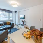 Miete 3 Schlafzimmer wohnung von 56 m² in Frankfurt