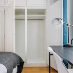 Appartement de 65 m² avec 3 chambre(s) en location à Paris