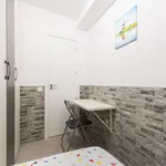 Rent a room of 65 m² in madrid