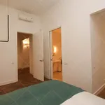 Rent 2 bedroom apartment of 147 m² in Budapest