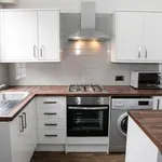 Rent 4 bedroom house in Leeds