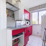 Rent 2 bedroom apartment of 42 m² in Lorient