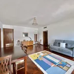 Rent 4 bedroom apartment of 130 m² in Roma