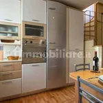 Rent 4 bedroom apartment of 50 m² in Florence