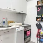 Rent a room of 101 m² in lisbon