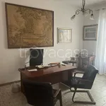 Rent 5 bedroom apartment of 100 m² in Crotone