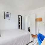 Rent a room in paris