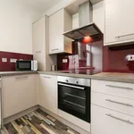 Rent 6 bedroom house in Leeds