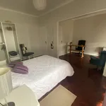 Quarto de 80 m² em Queluz