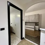 Rent 5 bedroom apartment of 66 m² in Genoa