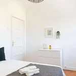 Rent a room of 120 m² in lisbon