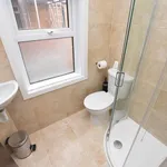 Rent 4 bedroom flat in West Midlands