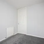 Rent 3 bedroom flat in 69