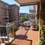 Rent 4 bedroom apartment of 90 m² in Bari